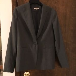 Women’s gray suit jacket